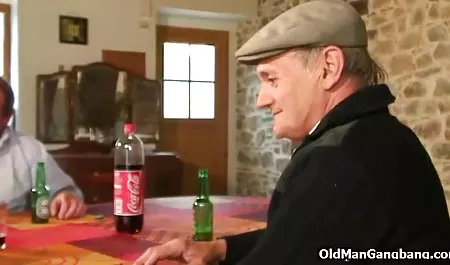 MMV FILMS海滩游侠Anal Kelly Trump