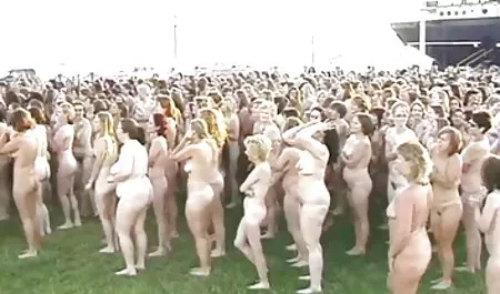 角质街荡妇性交在森林里