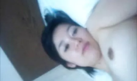 娜塔莎在车里自慰