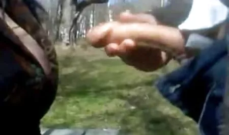 丰满的辣妹Katerina尼斯Titfuck和Cumshot